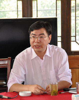 nEO_IMG_陈毅1.jpg