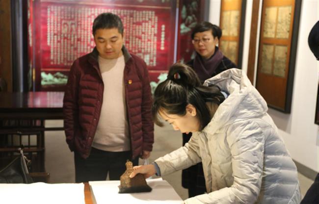 2.守初心 担使命——美术系开展党风廉政教育活动(1)350.png