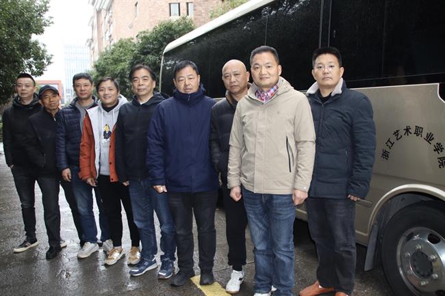 （从左到右）王文松、经千驹、郑建徳、王磊、李立华、马后松、谢一力、孟长荣、余全顺.jpg